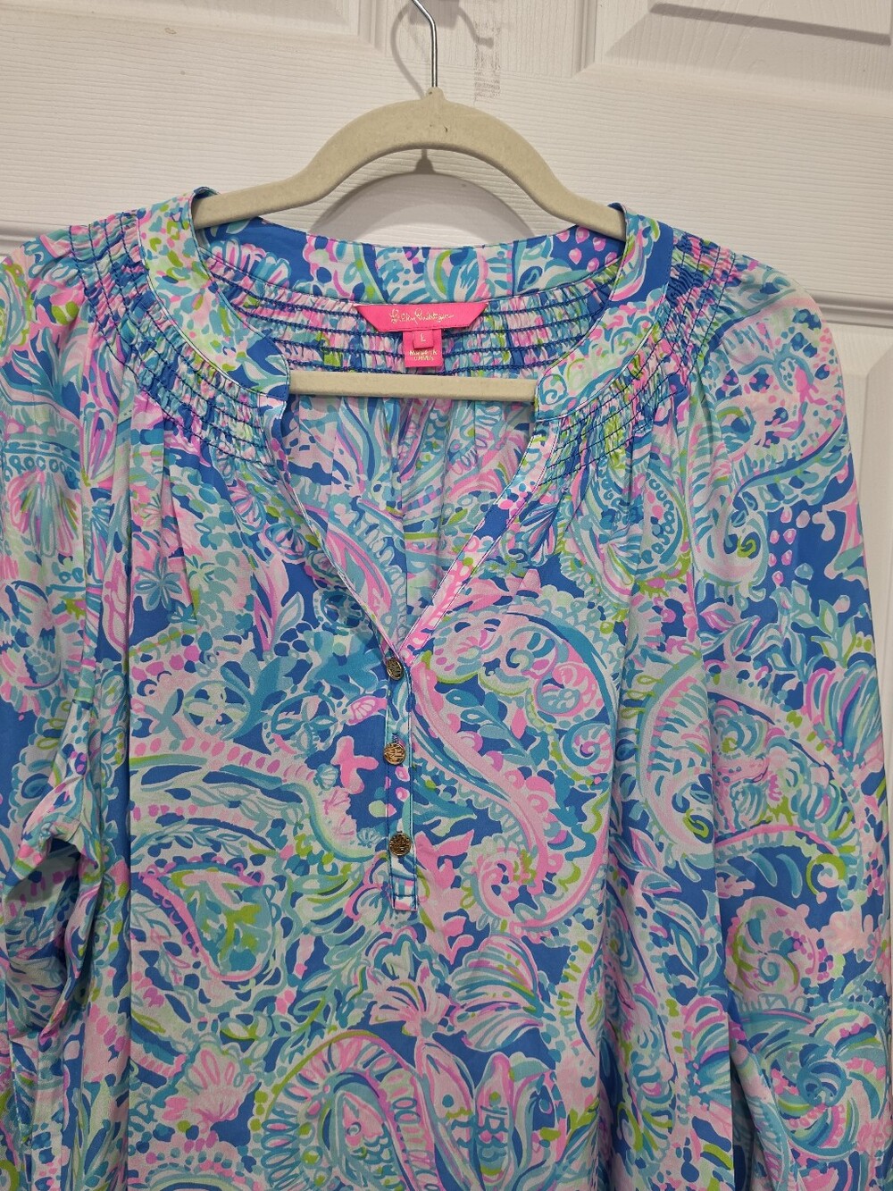 Lilly Pulitzer Elsa Silk Top Multi Via Del Mar size Large - Picture 16 of 16